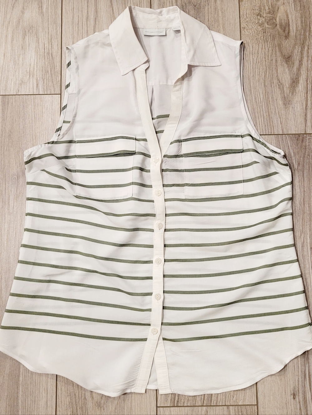 New York & Company White and Olive Striped Sleeveless Button-Down Shirt Large